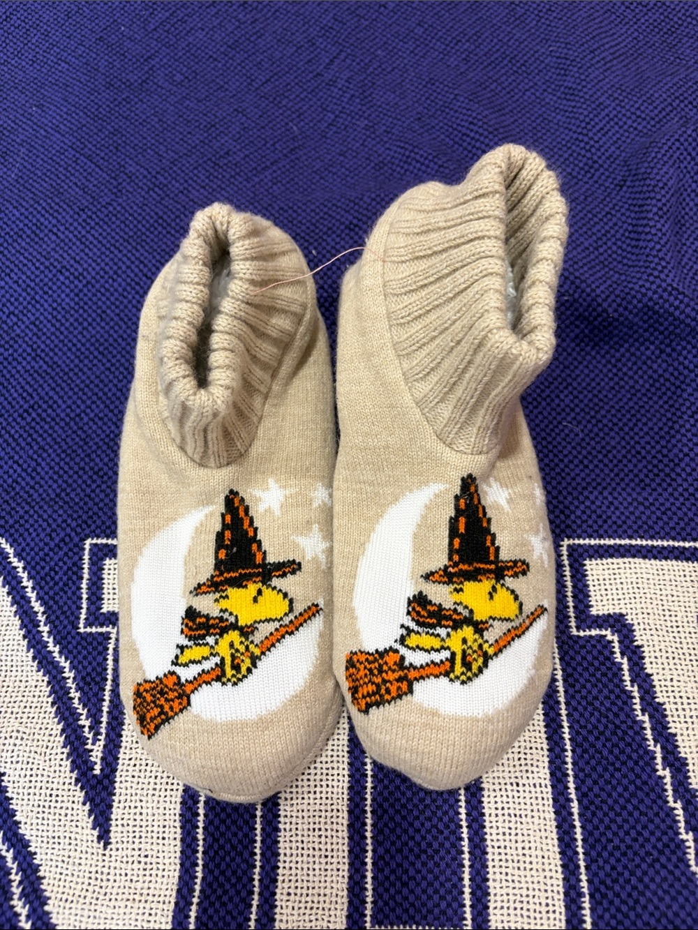 Peanuts Snoopy Halloween fuzzy sock slippers, size 5-8